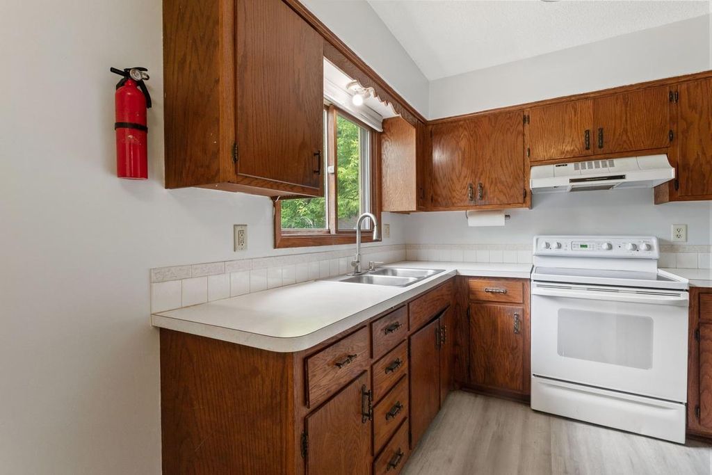 6264 15th Street N, Oakdale, MN 55128 — photo 4