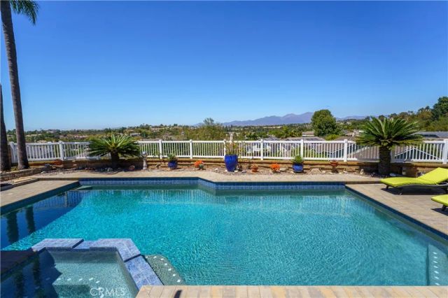 26151 Buscador, Mission Viejo, CA 92692