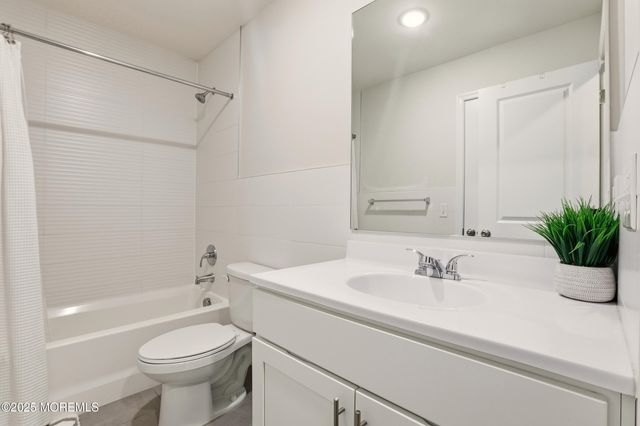 119 N Zinfandel Road, Lakewood, NJ 08701