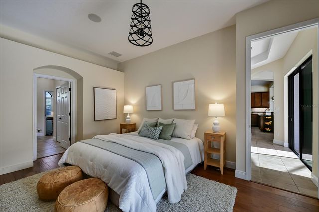 525 MAST DRIVE, Bradenton, FL 34208