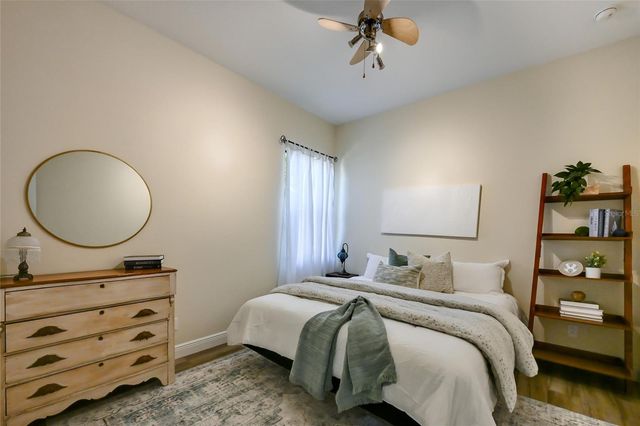 525 MAST DRIVE, Bradenton, FL 34208