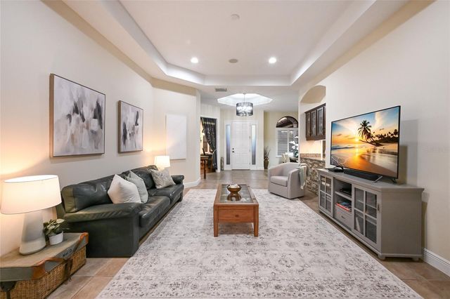 525 MAST DRIVE, Bradenton, FL 34208