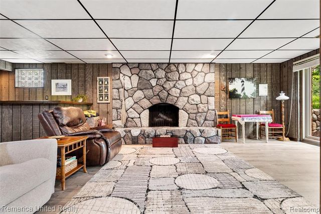 8763 Bishop Road, Brighton, MI 48116