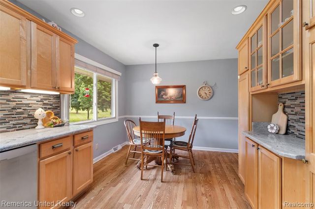 8763 Bishop Road, Brighton, MI 48116