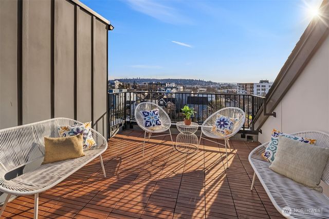 5716 14th Avenue NW, Seattle, WA 98107