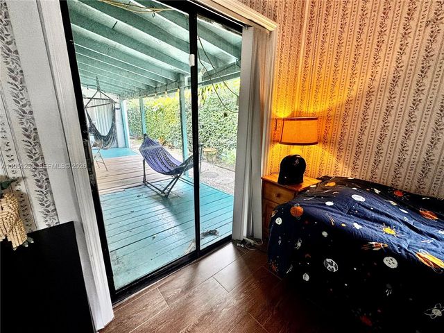 1335 NE 176th St, North Miami Beach, FL 33162