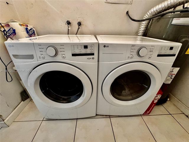 1335 NE 176th St, North Miami Beach, FL 33162