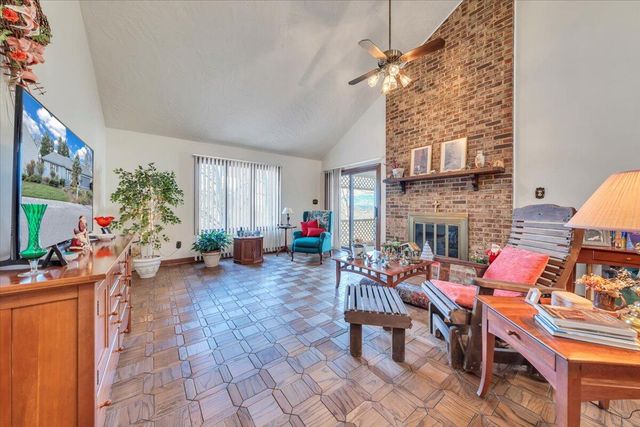 S 2409 Clearing RD, Salem, VA 24153