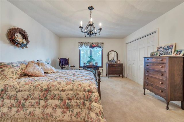 S 2409 Clearing RD, Salem, VA 24153