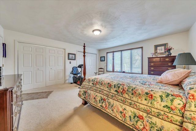 S 2409 Clearing RD, Salem, VA 24153