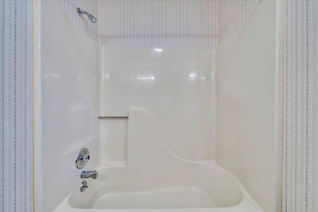 S 2409 Clearing RD, Salem, VA 24153