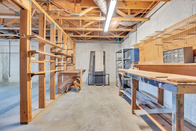 S 2409 Clearing RD, Salem, VA 24153