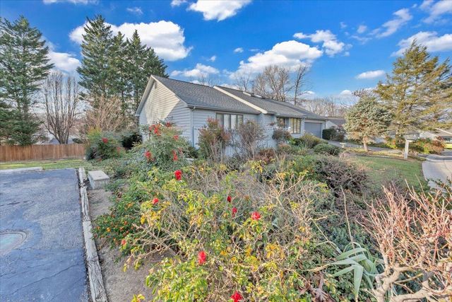 S 2409 Clearing RD, Salem, VA 24153