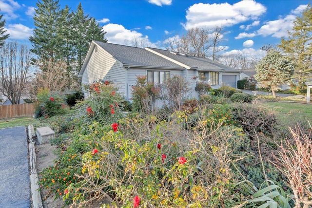 S 2409 Clearing RD, Salem, VA 24153