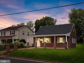 131 MARTIN DR, Manassas Park, VA 20111