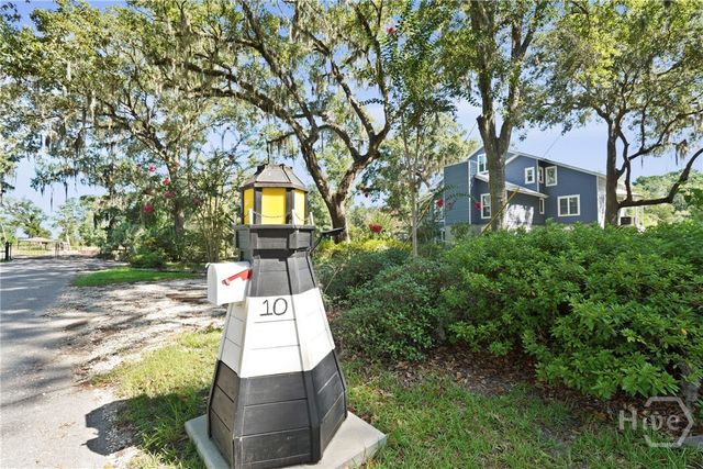 10 Pinetree Road, Midway, GA 31320