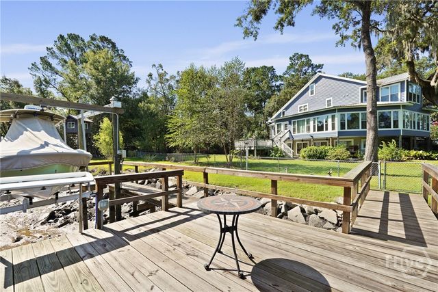 10 Pinetree Road, Midway, GA 31320