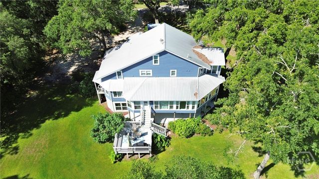 10 Pinetree Road, Midway, GA 31320