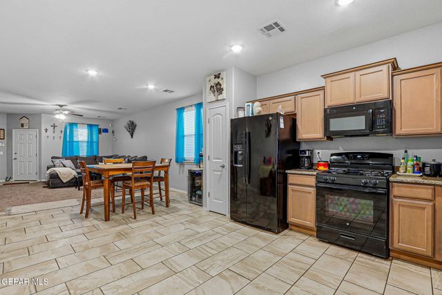 537 DUSK VIEW Street, Socorro, TX 79927