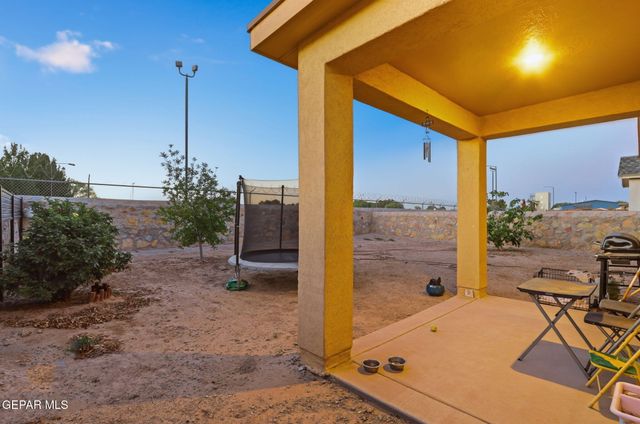 537 DUSK VIEW Street, Socorro, TX 79927