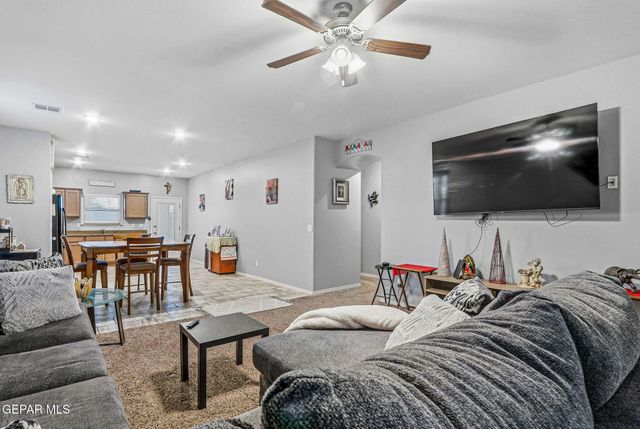 537 DUSK VIEW Street, Socorro, TX 79927