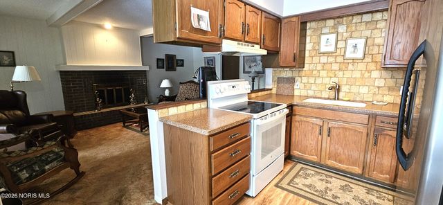 7009 Shadowcreek Drive, Maumee, OH 43537