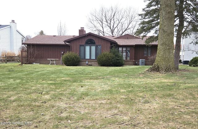 7009 Shadowcreek Drive, Maumee, OH 43537
