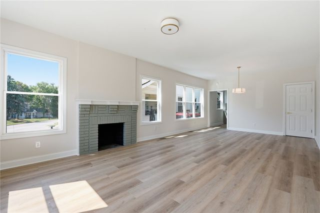 2403 S Sutphin Street, Middletown, OH 45044