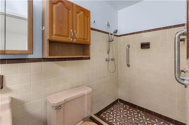 1102 Rogeretta NE Drive, Atlanta, GA 30329