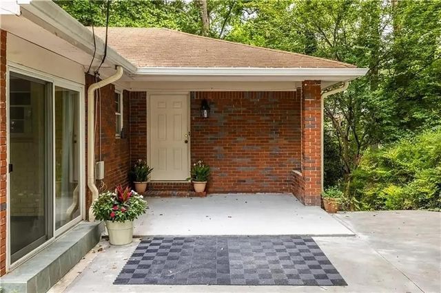 1102 Rogeretta NE Drive, Atlanta, GA 30329