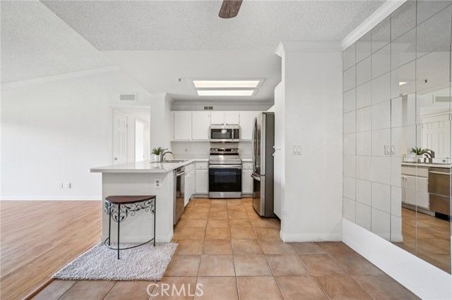 1995 Las Colinas Circle 307, Corona, CA 92879