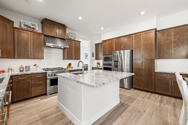 6121 Ottawa St, El Dorado Hills, CA 95762