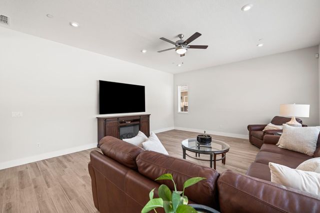 6121 Ottawa St, El Dorado Hills, CA 95762
