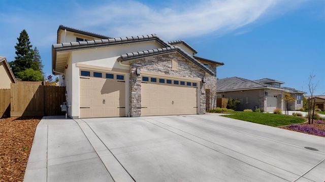 6121 Ottawa St, El Dorado Hills, CA 95762