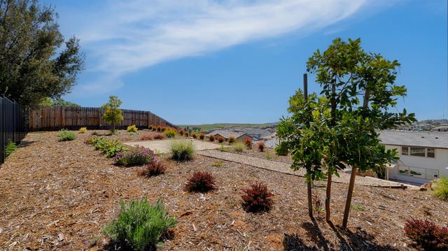 6121 Ottawa St, El Dorado Hills, CA 95762