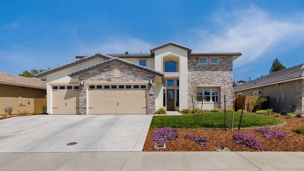 6121 Ottawa St, El Dorado Hills, CA 95762