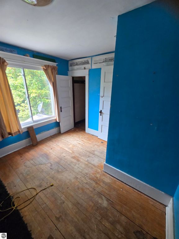 Image 10 of property listing at 907 N Court Avenue, Alma, MI 48801