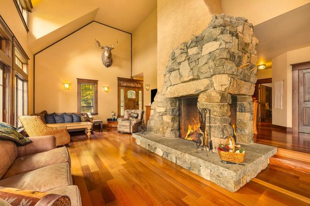 189 Oseetah Woods Road, Saranac Lake, NY 12983