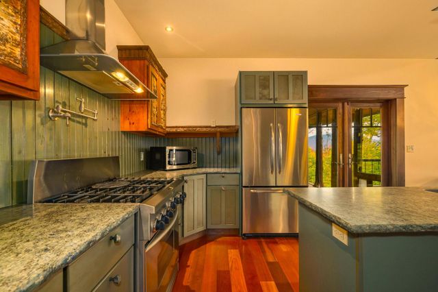 189 Oseetah Woods Road, Saranac Lake, NY 12983