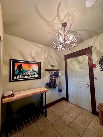 189 Oseetah Woods Road, Saranac Lake, NY 12983