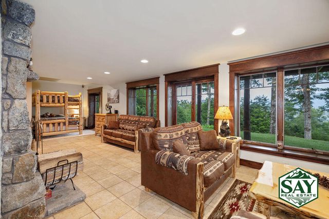 189 Oseetah Woods Road, Saranac Lake, NY 12983