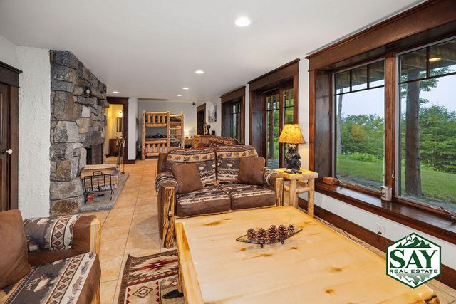 189 Oseetah Woods Road, Saranac Lake, NY 12983