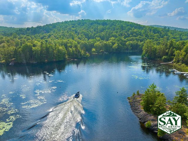 189 Oseetah Woods Road, Saranac Lake, NY 12983