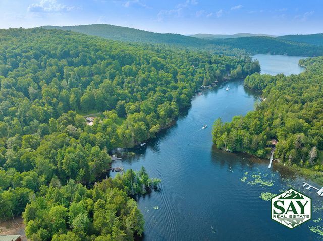 189 Oseetah Woods Road, Saranac Lake, NY 12983