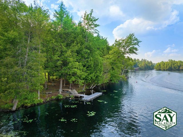 189 Oseetah Woods Road, Saranac Lake, NY 12983