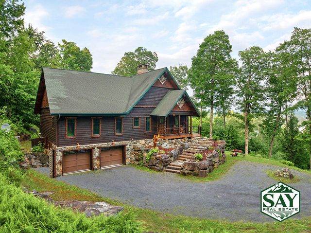 189 Oseetah Woods Road, Saranac Lake, NY 12983