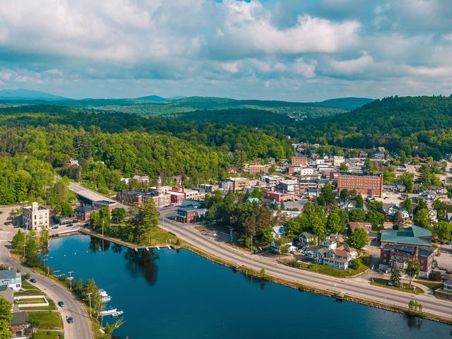 189 Oseetah Woods Road, Saranac Lake, NY 12983