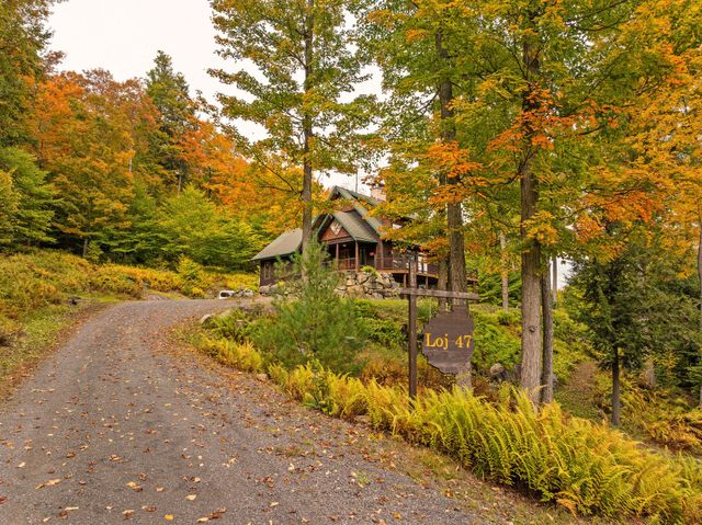 189 Oseetah Woods Road, Saranac Lake, NY 12983