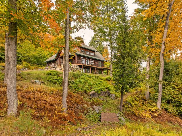 189 Oseetah Woods Road, Saranac Lake, NY 12983