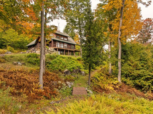 189 Oseetah Woods Road, Saranac Lake, NY 12983